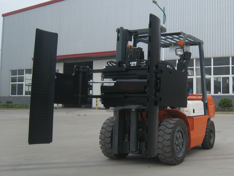Sideshifting Tyre Clamps