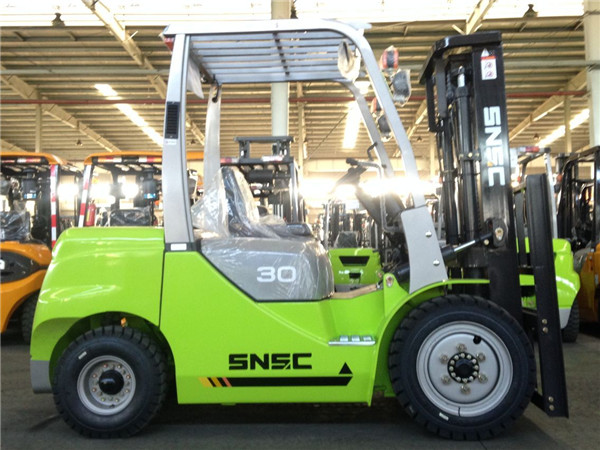 SNSC FD30 3T Diesel Forklift to CHILE
