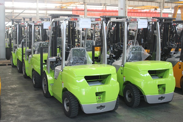 SNSC FD30 3T Diesel Forklift to VENEZEULA