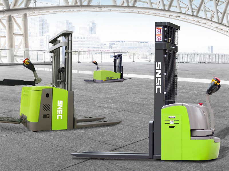 Electric Stacker
