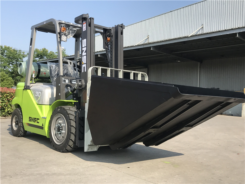 SNSC FL30 3T LPG Gasoline Forklift Truck to Kyrghyzstan