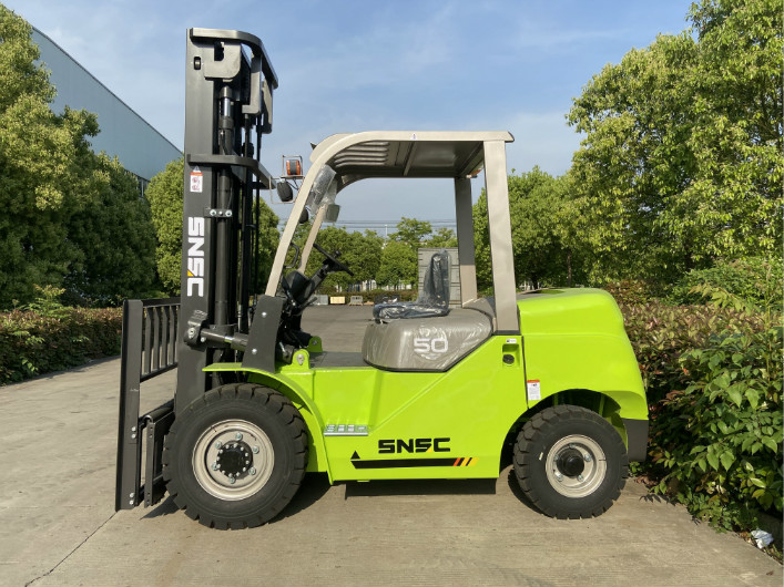 FD50 5ton forklfit  Triplex Full Free 6M With side shifter to Peru