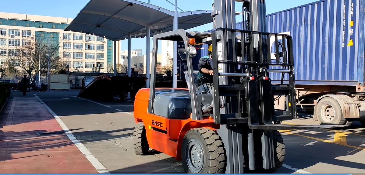 SNSC  FD35 FD40 FD50 FD70 Diesel forklift to America